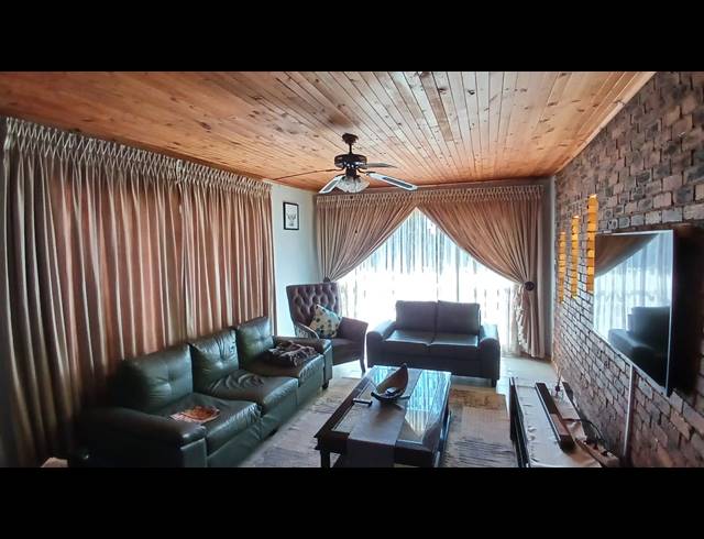 3 BEDROOM HOUSE FOR SALE IN WALDRIFT